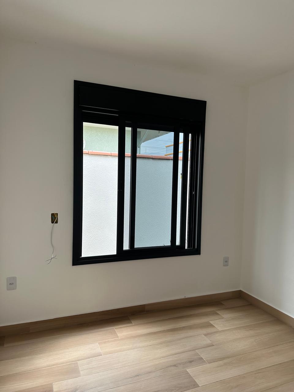 Esquadria de alumínio